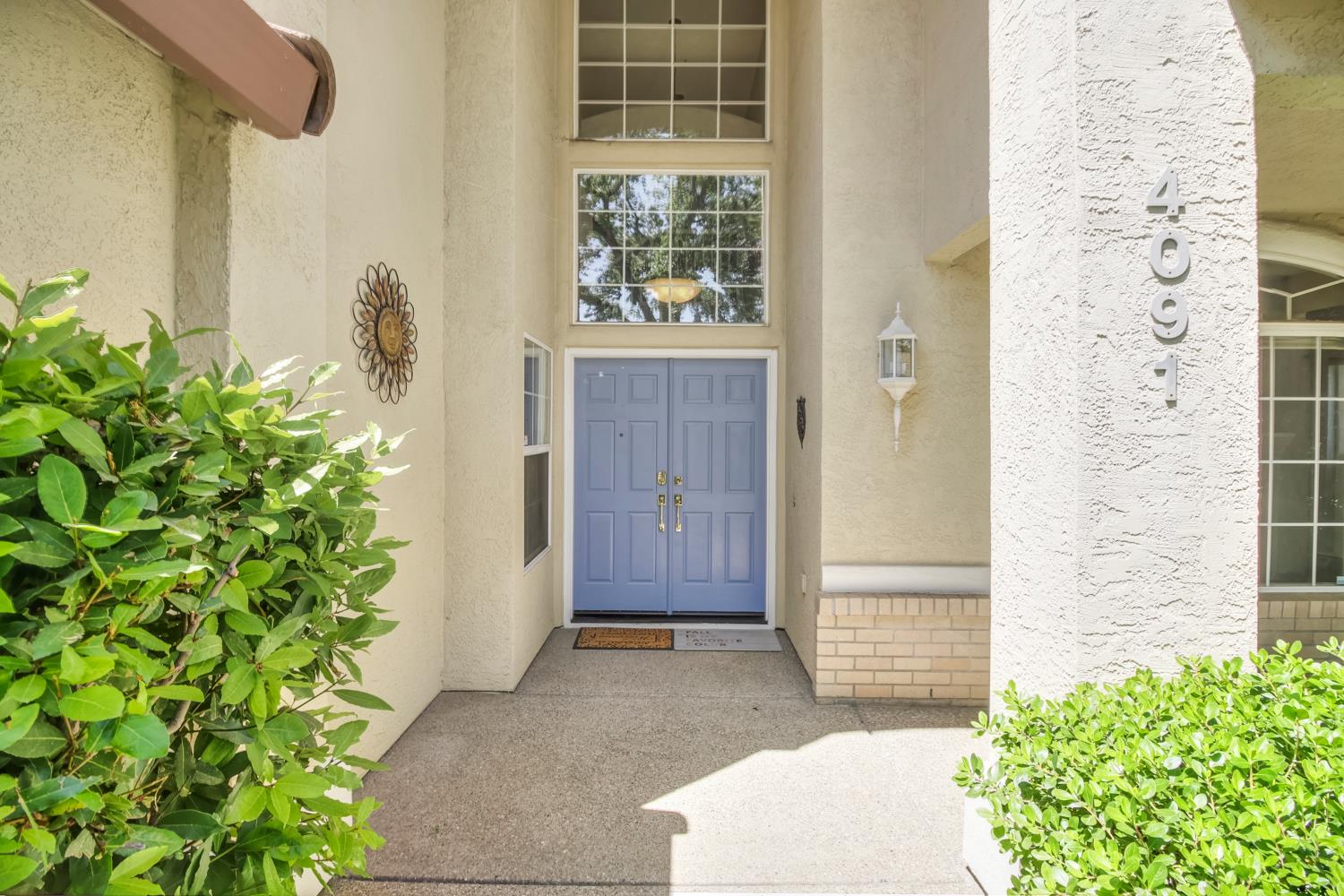 Detail Gallery Image 3 of 67 For 4091 Luxor Ln, Granite Bay,  CA 95746 - 6 Beds | 3 Baths