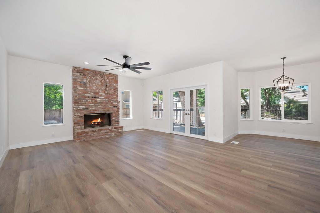 Detail Gallery Image 16 of 62 For 5069 Oak Mello Ct, Elk Grove,  CA 95758 - 4 Beds | 3 Baths