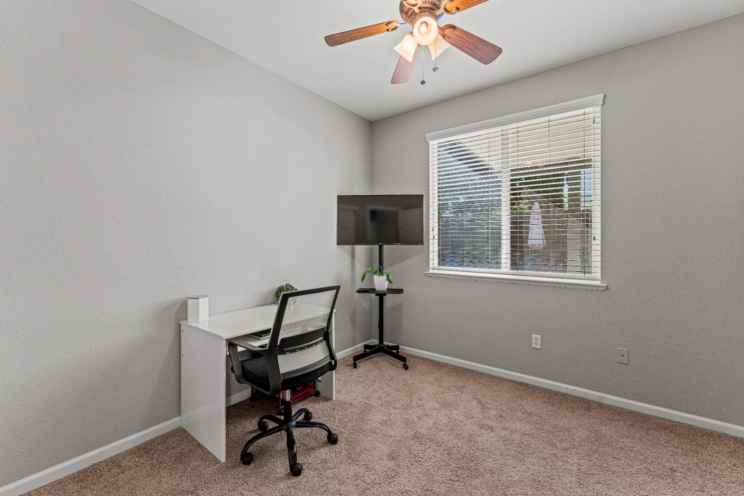 Detail Gallery Image 17 of 38 For 1283 Torrington Ln, Lincoln,  CA 95648 - 5 Beds | 3 Baths