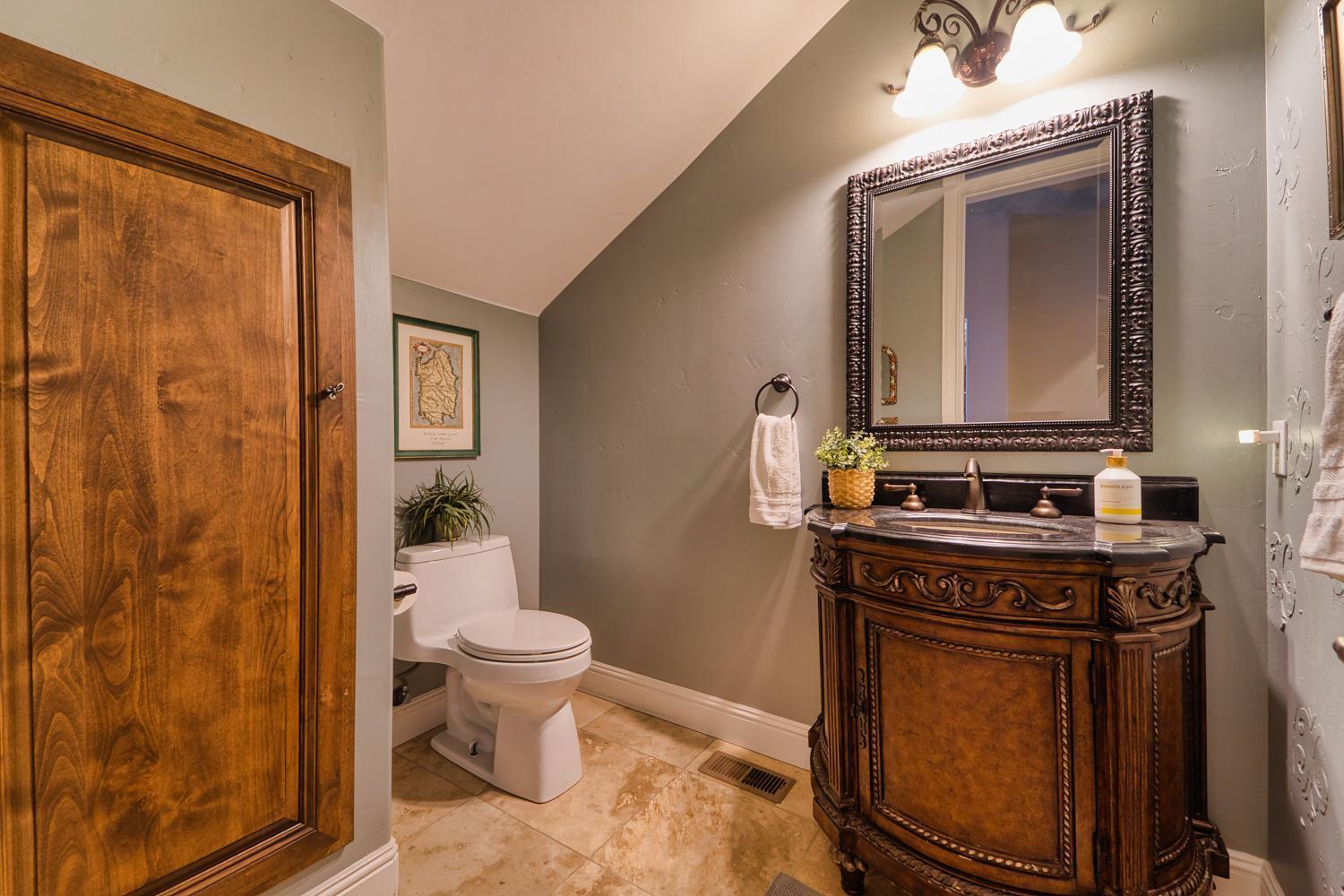 Detail Gallery Image 25 of 75 For 215 Oak Brook Ct, Auburn,  CA 95602 - 3 Beds | 2/1 Baths