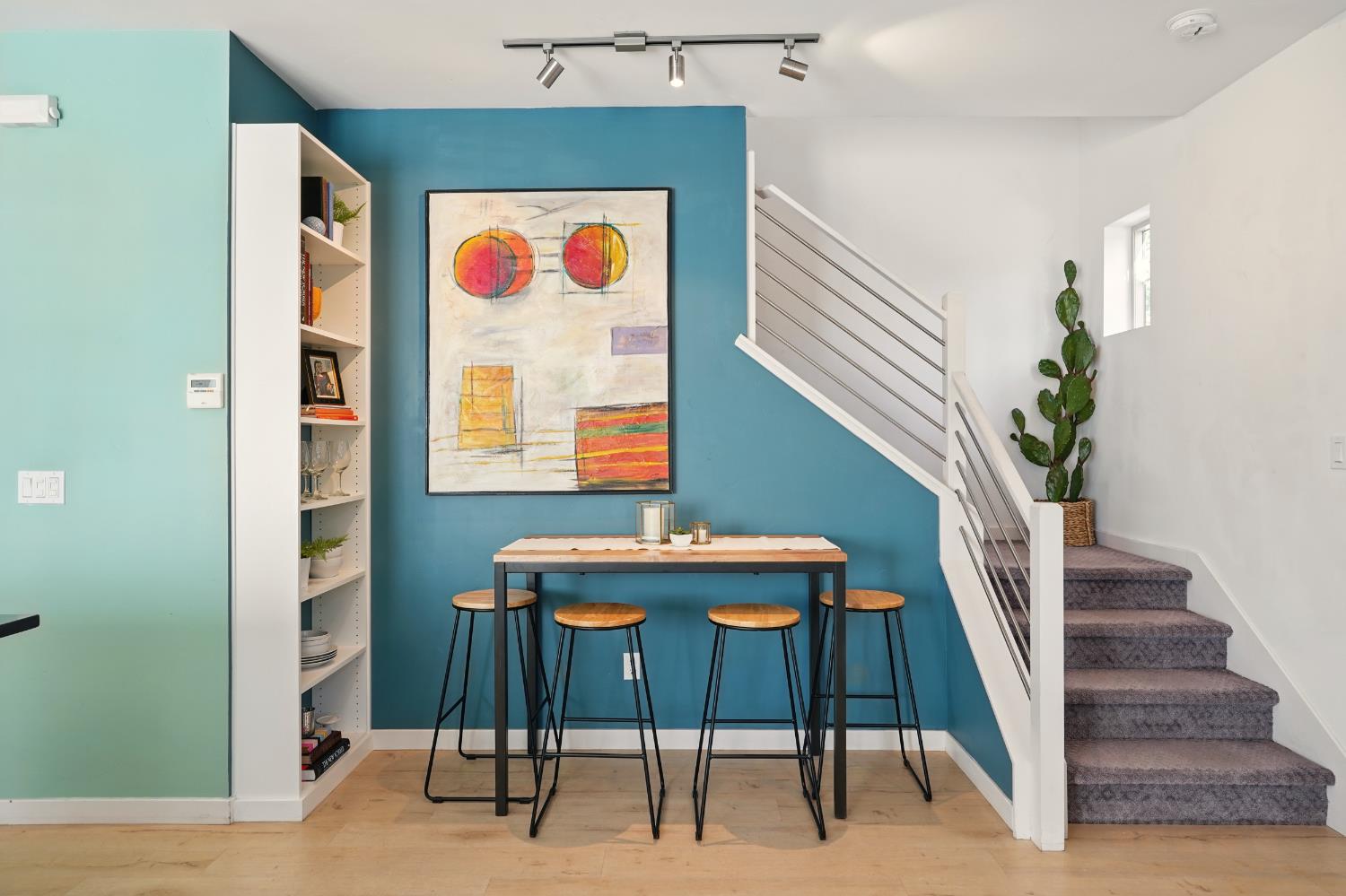 Detail Gallery Image 13 of 25 For 2601 Cleat Ln, Sacramento,  CA 95818 - 2 Beds | 2/1 Baths