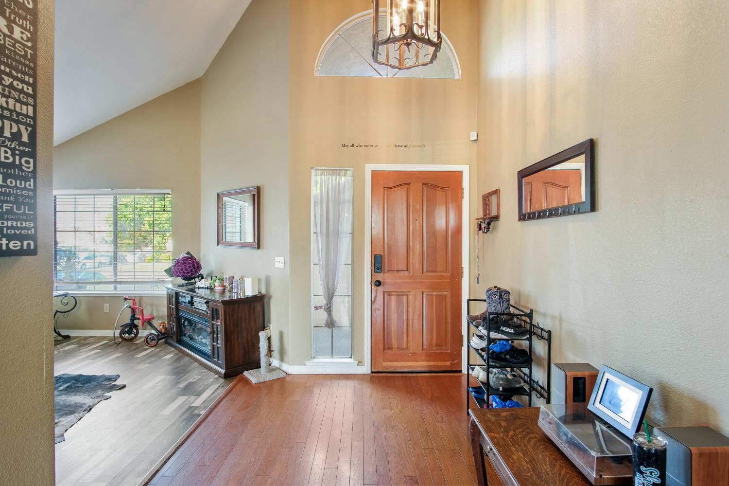 Detail Gallery Image 6 of 33 For 228 Reardon St, Oakdale,  CA 95361 - 5 Beds | 3 Baths