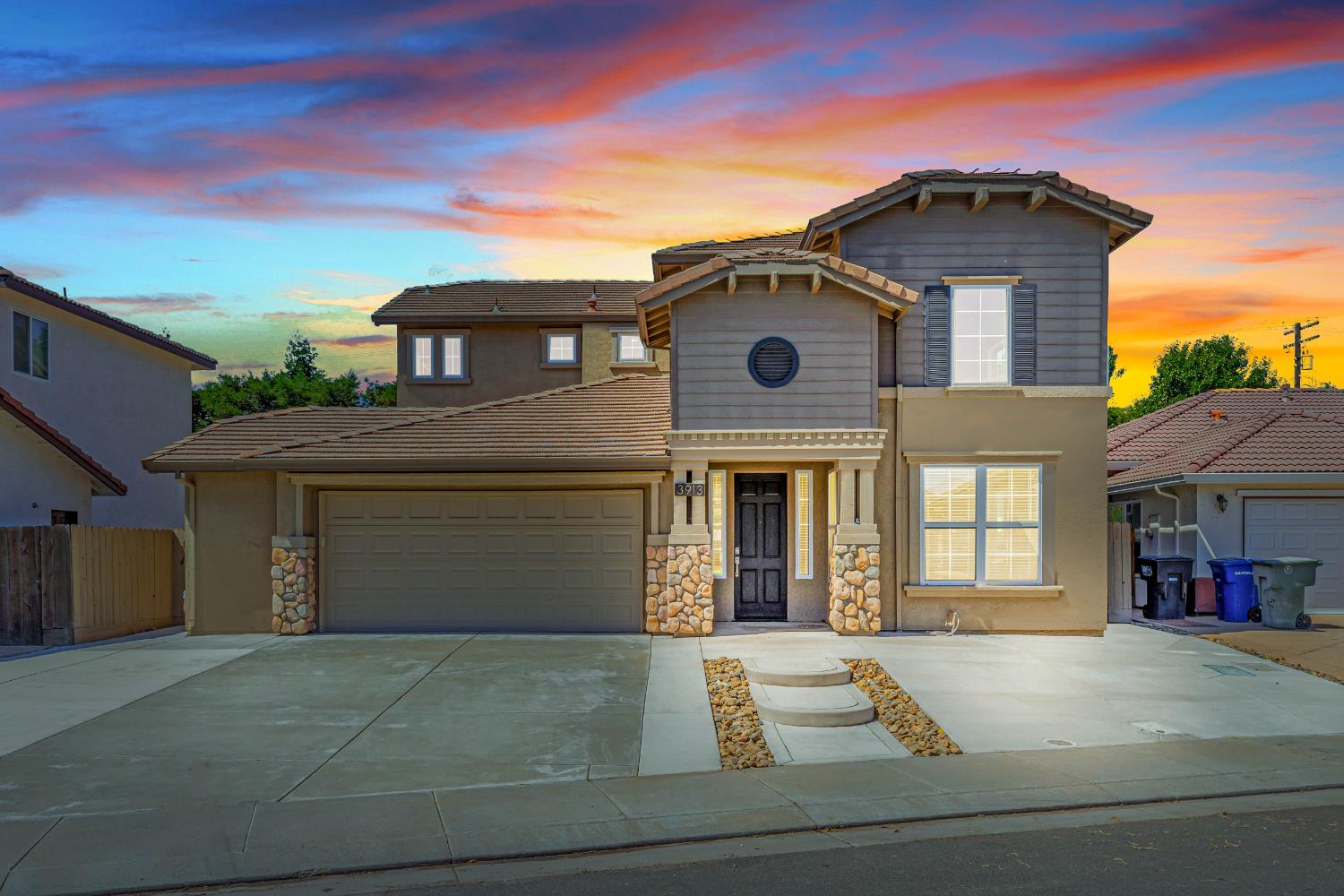 Detail Gallery Image 1 of 64 For 3913 Misty Ln, Modesto,  CA 95355 - 4 Beds | 3 Baths