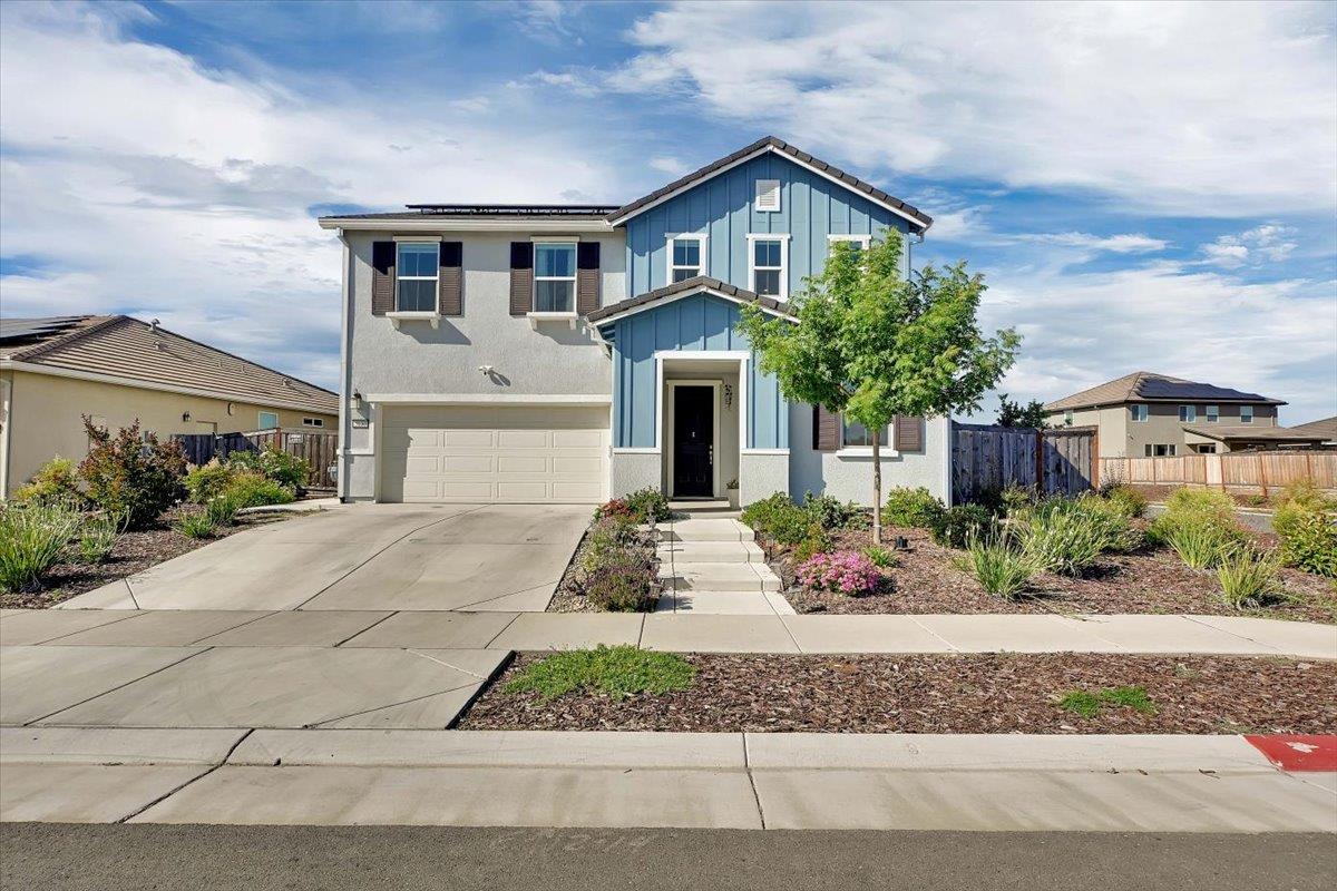 Detail Gallery Image 3 of 77 For 5130 Castleton Way, Roseville,  CA 95747 - 4 Beds | 3 Baths
