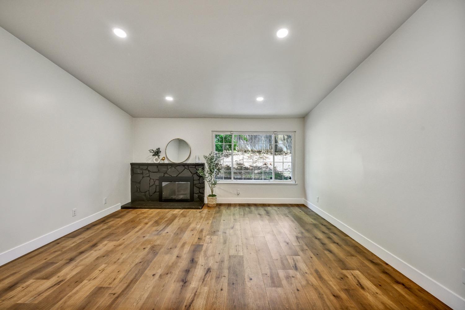 Detail Gallery Image 7 of 34 For 6300 Tanbark Ct, Citrus Heights,  CA 95621 - 3 Beds | 2 Baths