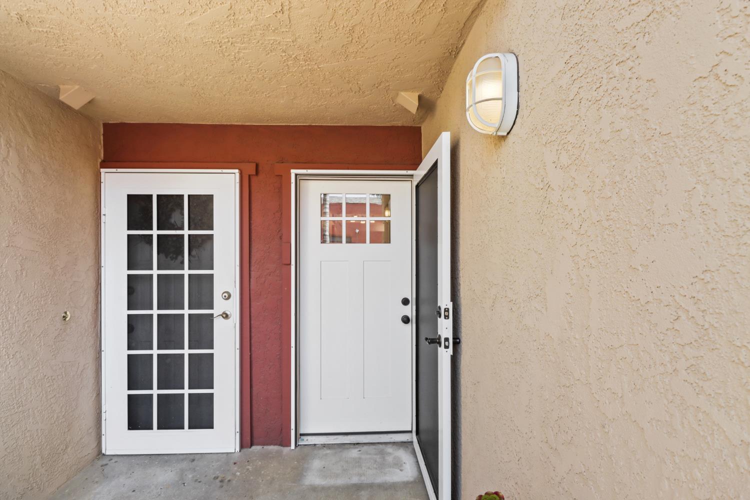 Photo #4: 225064754 Listing: Photo #4