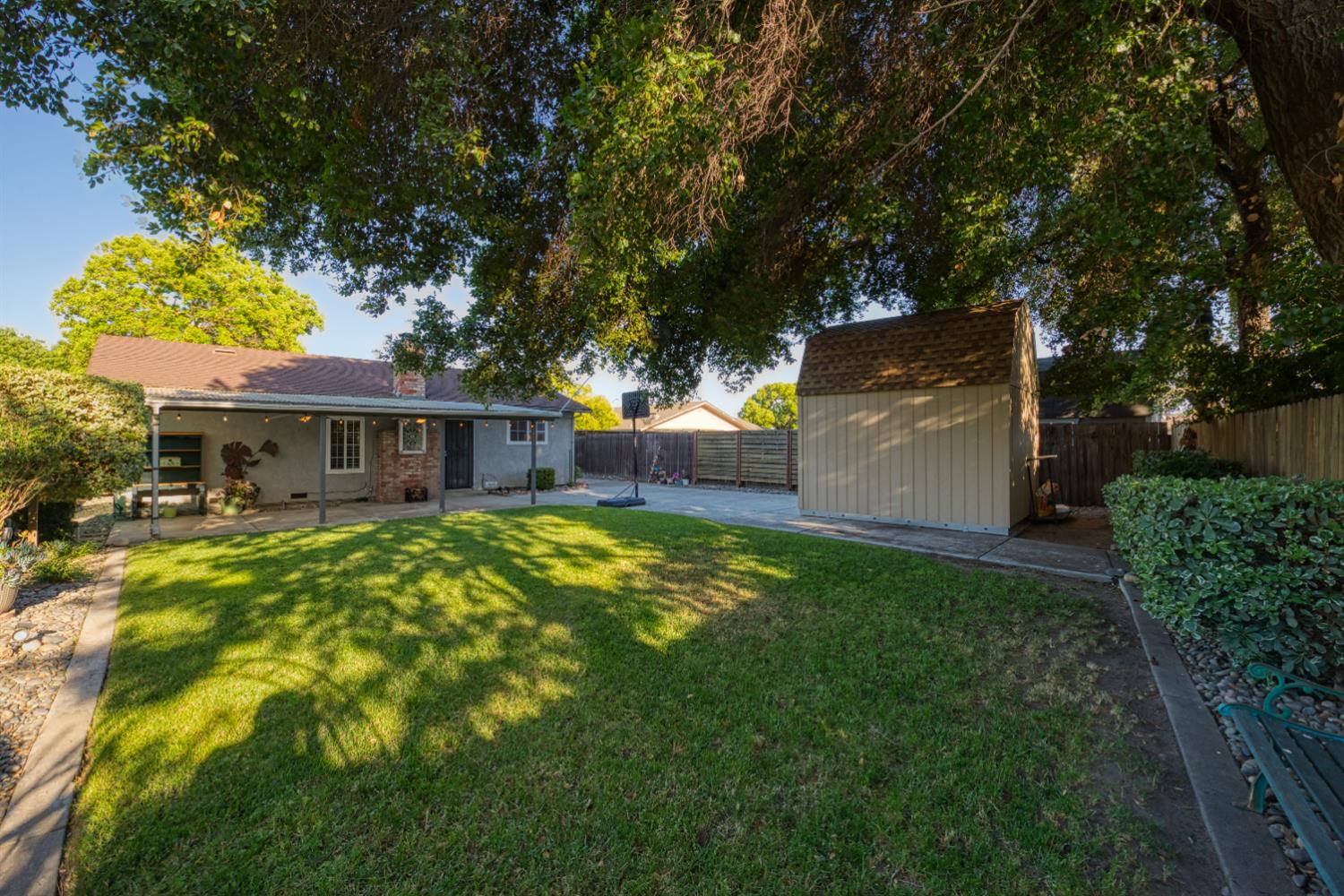 Detail Gallery Image 4 of 8 For 1139 Lexington Ave, Manteca,  CA 95336 - 3 Beds | 2 Baths