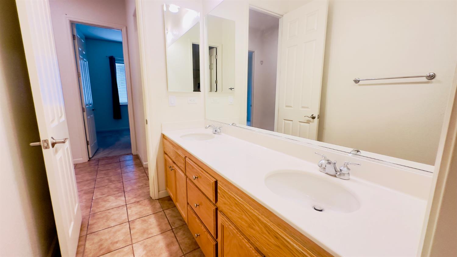 Detail Gallery Image 30 of 33 For 3024 Dovehouse Ct, Modesto,  CA 95355 - 4 Beds | 2 Baths