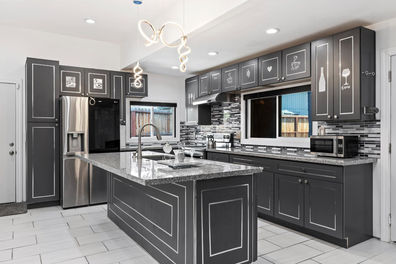 Detail Gallery Image 6 of 48 For Address Is Not Disclosed, Modesto,  CA 95351 - 3 Beds | 4 Baths