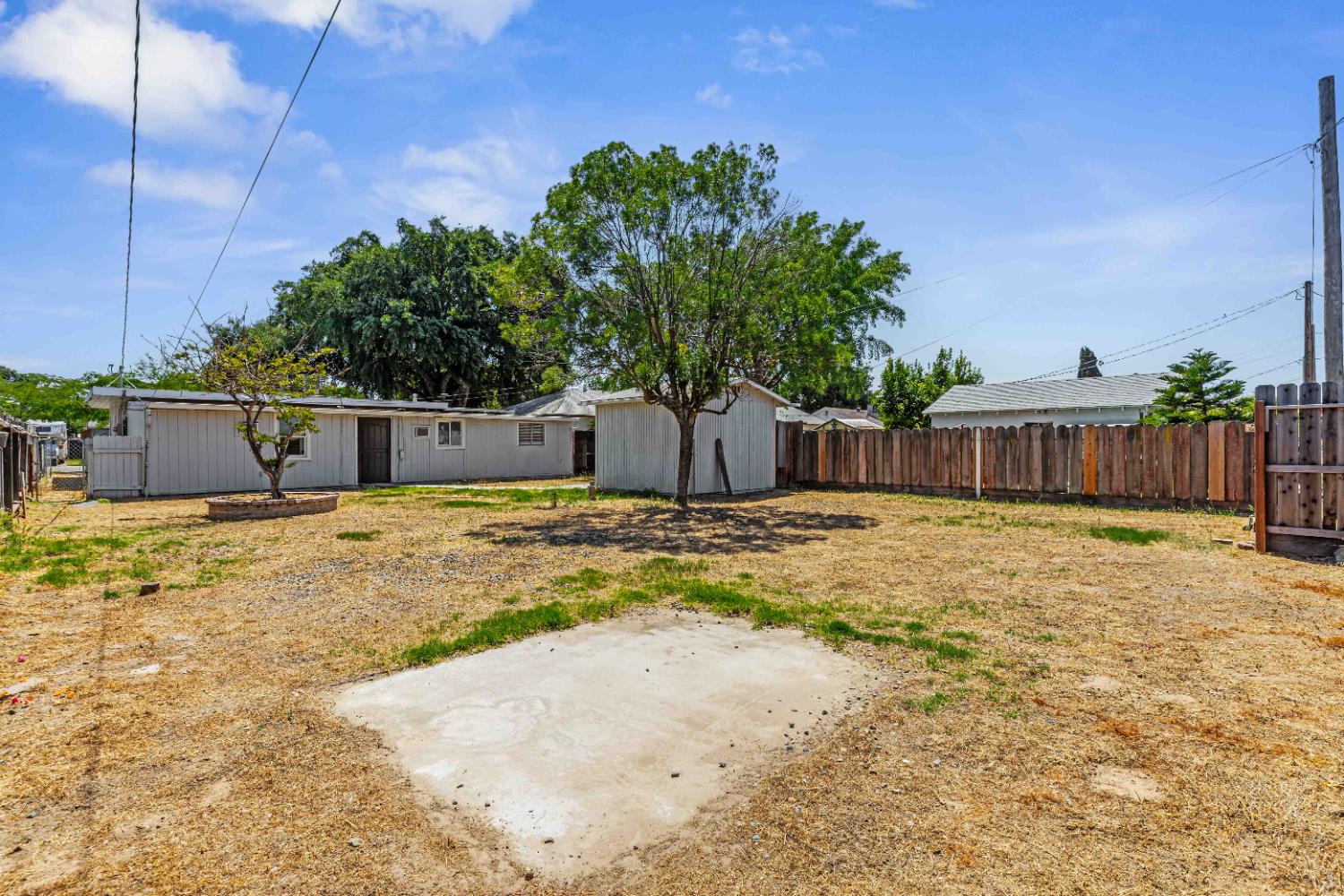 Detail Gallery Image 35 of 40 For 1705 Lois Way, Ceres,  CA 95307 - 3 Beds | 2 Baths