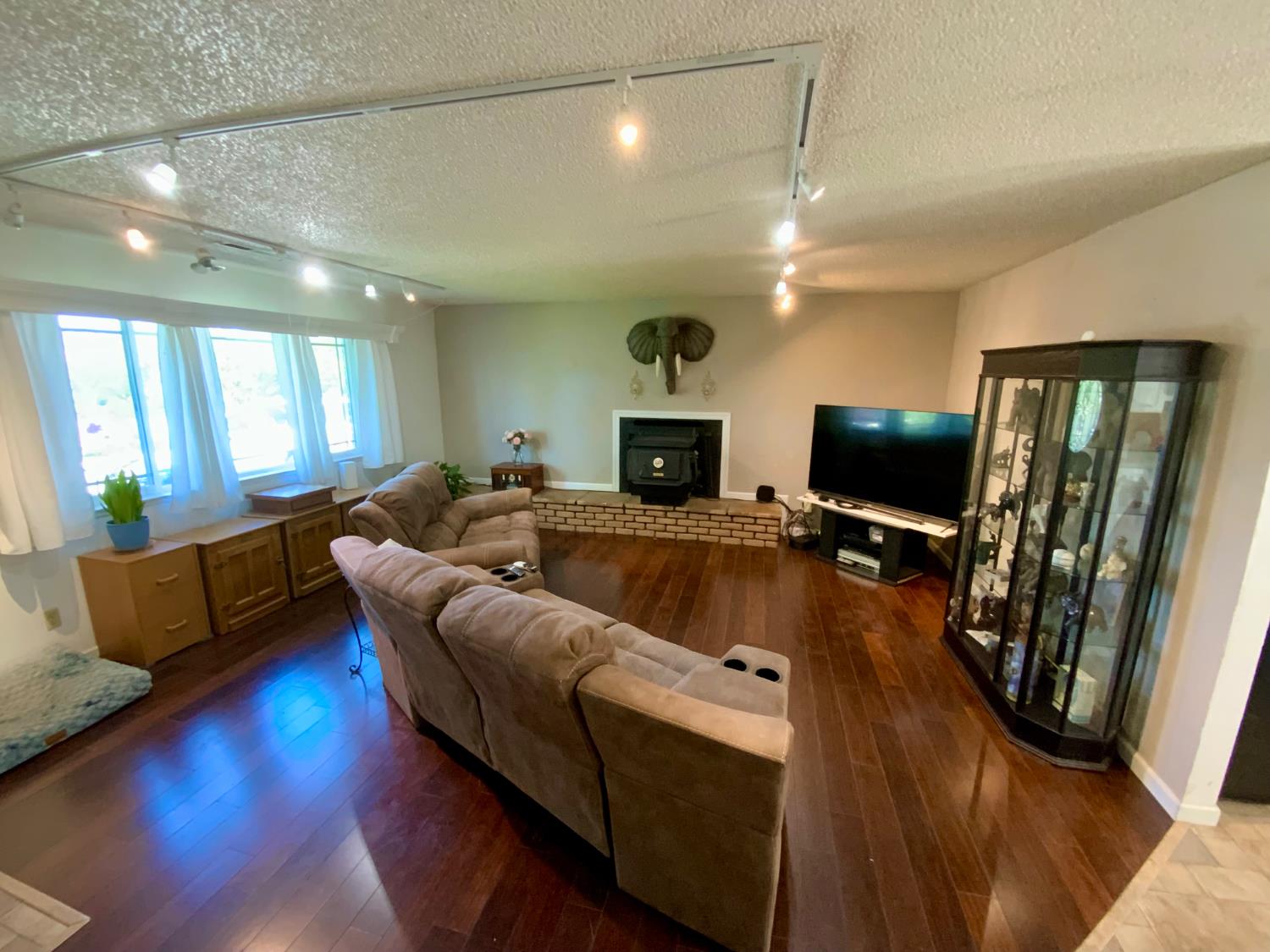 Detail Gallery Image 11 of 49 For 2367 Ponderosa Rd, Rescue,  CA 95672 - 3 Beds | 2 Baths