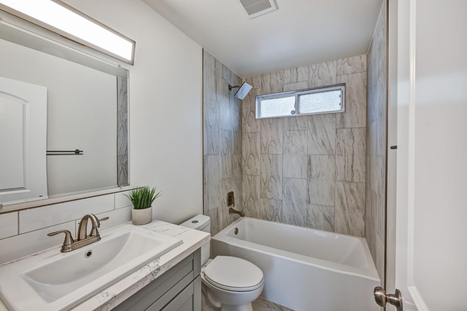 Detail Gallery Image 18 of 34 For 6300 Tanbark Ct, Citrus Heights,  CA 95621 - 3 Beds | 2 Baths