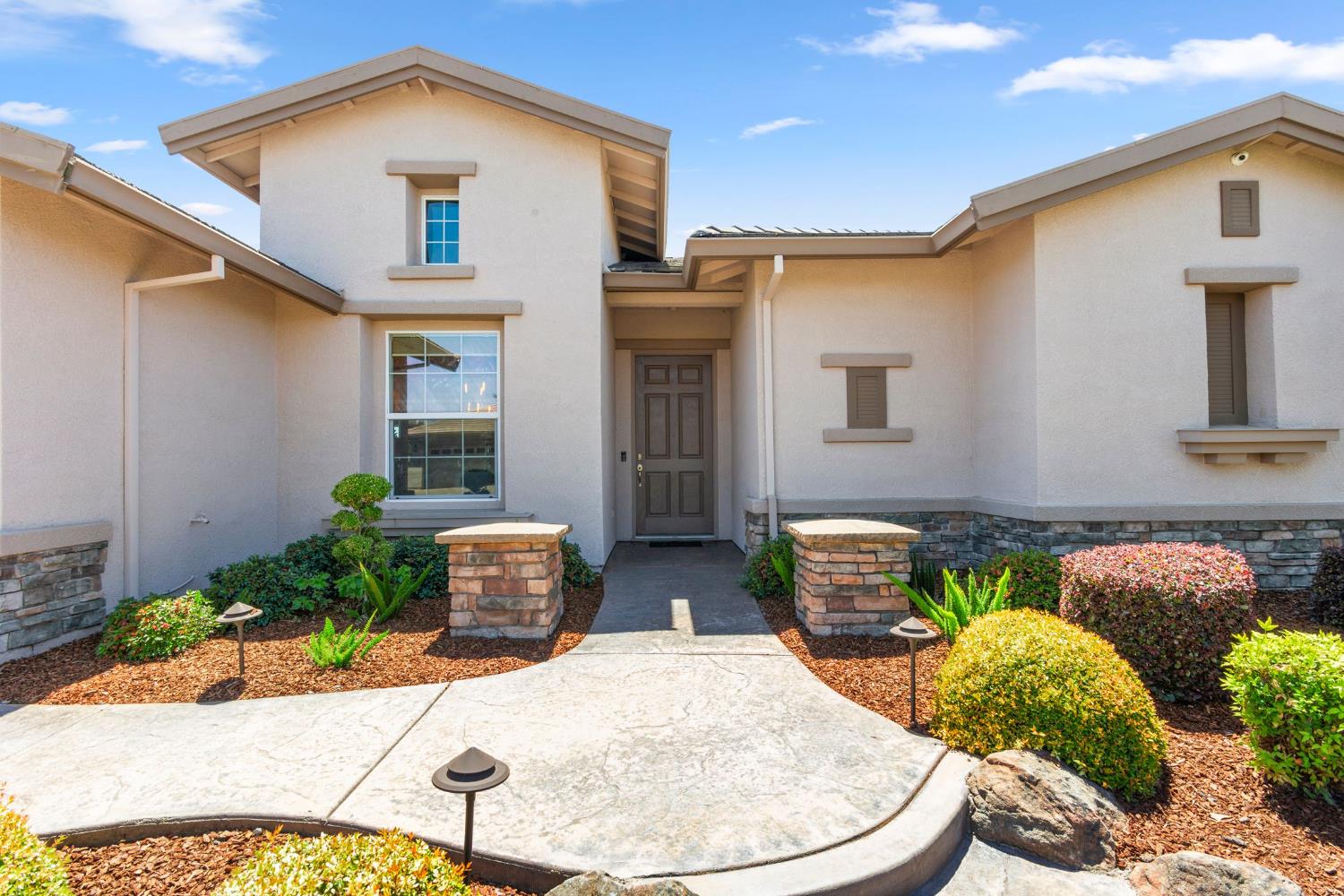 Detail Gallery Image 3 of 48 For 1720 Avian Hill Pl, Lincoln,  CA 95648 - 2 Beds | 2/1 Baths