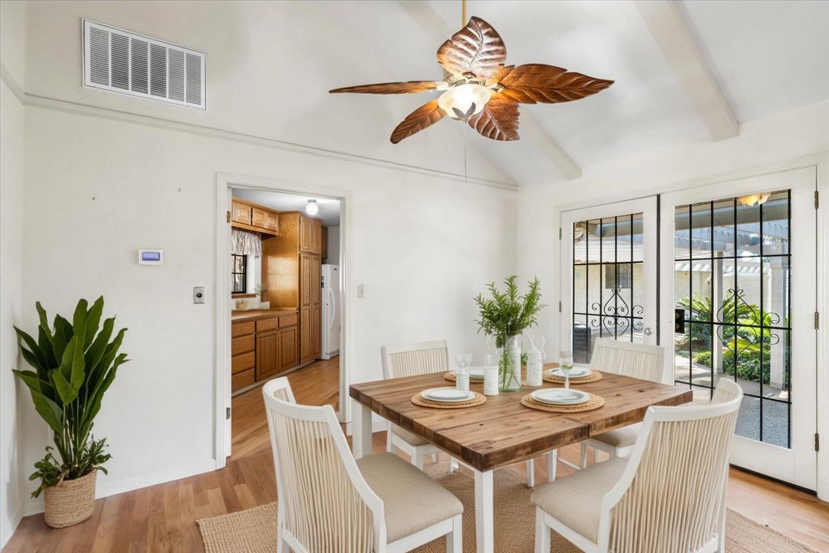 Detail Gallery Image 14 of 60 For 10007 Mountain Oak Rd, Oakdale,  CA 95361 - 3 Beds | 2/1 Baths