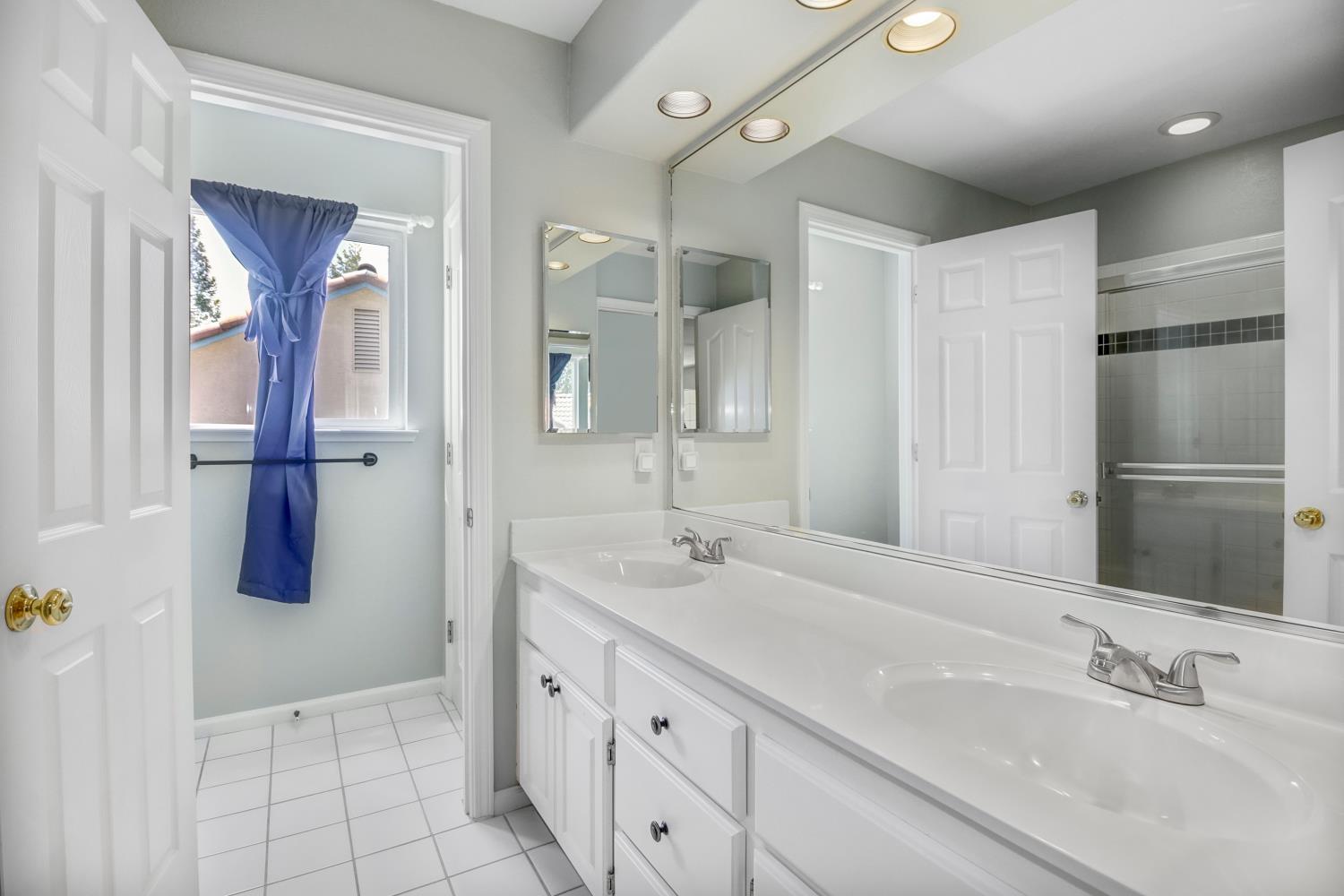Detail Gallery Image 47 of 67 For 4091 Luxor Ln, Granite Bay,  CA 95746 - 6 Beds | 3 Baths
