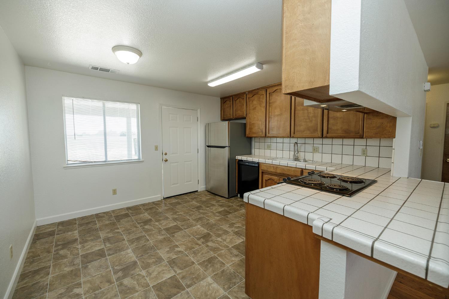 Detail Gallery Image 12 of 41 For 3824 S Commons Rd, Turlock,  CA 95380 - 2 Beds | 1 Baths