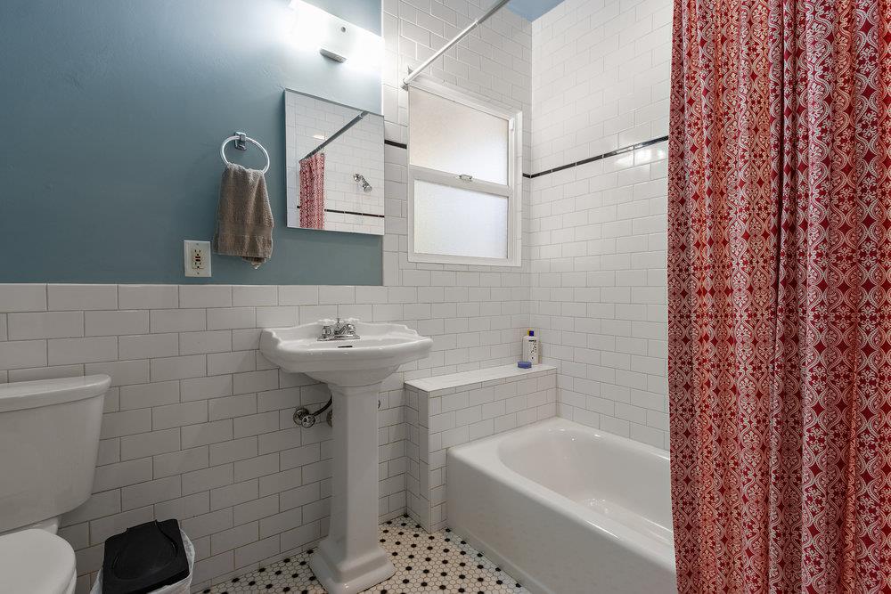 Detail Gallery Image 23 of 35 For 2709 23rd St, Sacramento,  CA 95818 - 2 Beds | 1 Baths