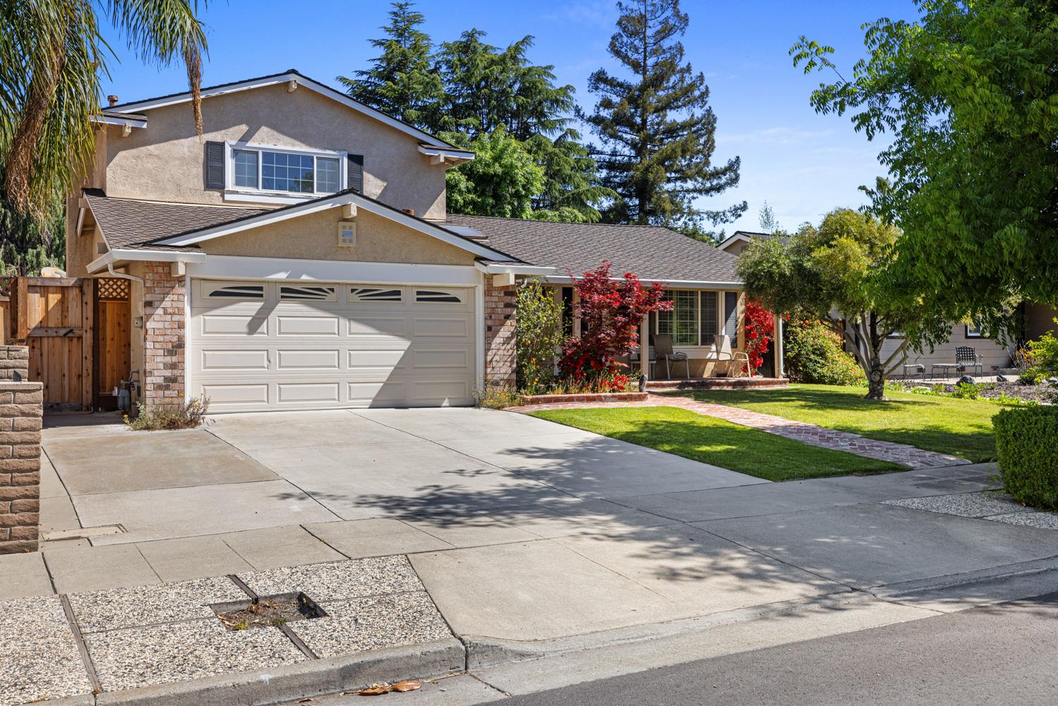 Detail Gallery Image 1 of 43 For 6161 Iowa Dr, San Jose,  CA 95123 - 4 Beds | 3 Baths
