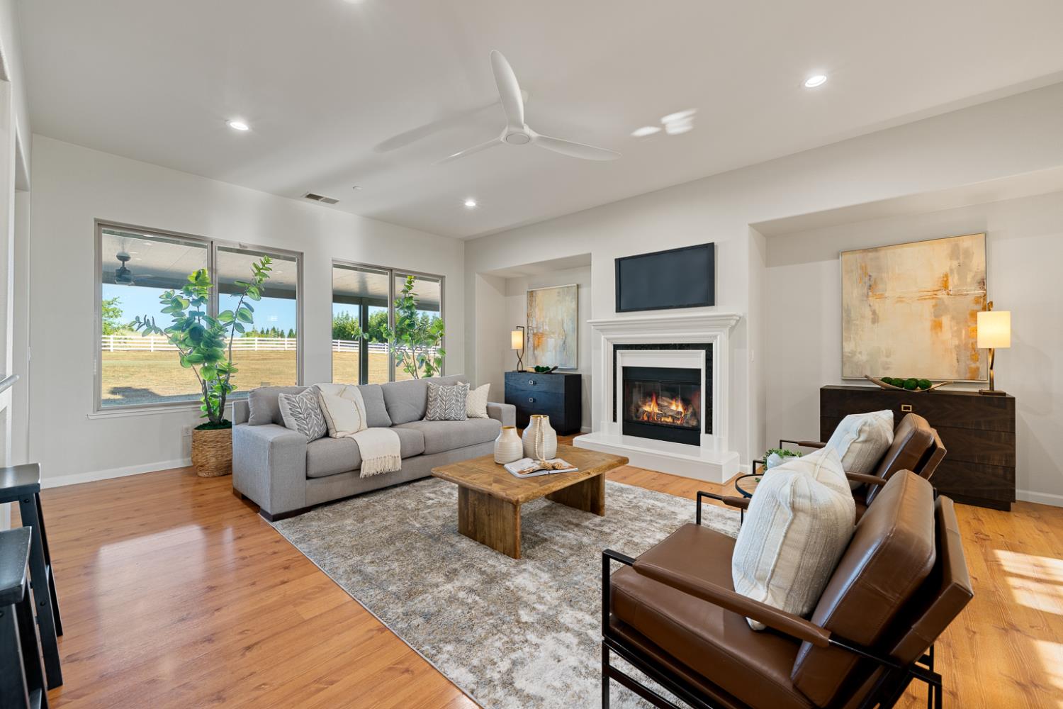 Detail Gallery Image 16 of 90 For 9461 Crossrail Dr, Wilton,  CA 95693 - 5 Beds | 3 Baths