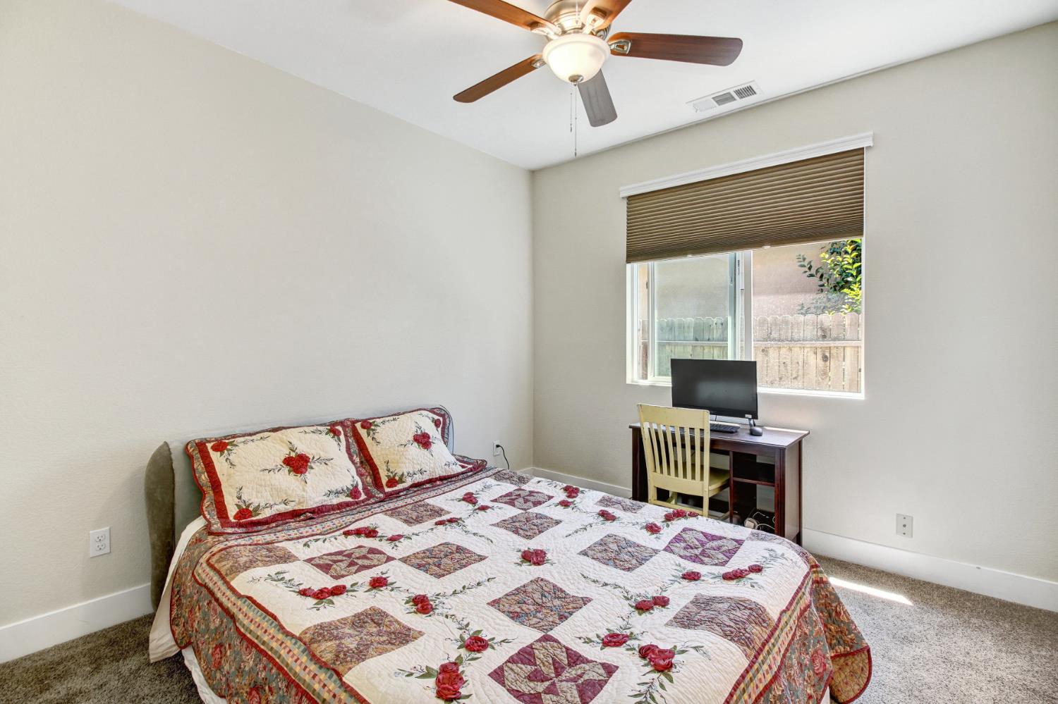 Detail Gallery Image 21 of 31 For 7744 Live Oak Way, Citrus Heights,  CA 95621 - 4 Beds | 3 Baths