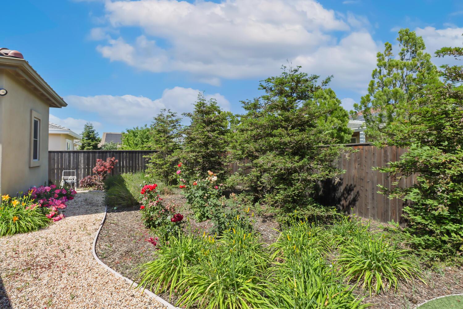 Detail Gallery Image 49 of 55 For 2253 Somerset Cir, Woodland,  CA 95776 - 3 Beds | 2 Baths