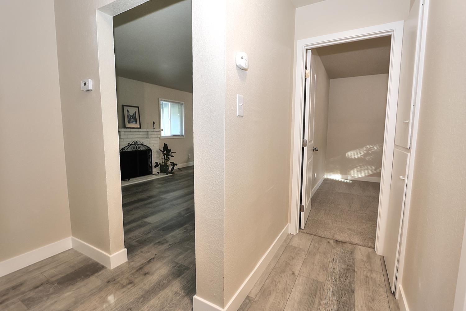 Detail Gallery Image 14 of 20 For 5615 Arlyn Way, Fair Oaks,  CA 95628 - 3 Beds | 1 Baths
