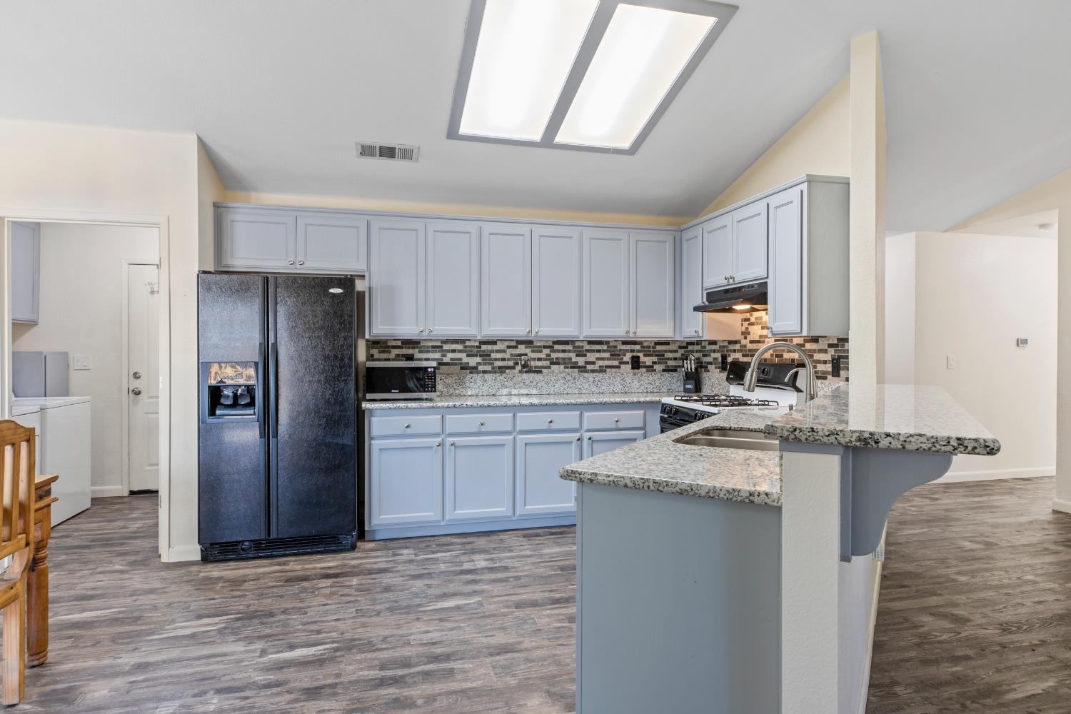 Detail Gallery Image 29 of 34 For 735 Woodbury Ct, Los Banos,  CA 93635 - 4 Beds | 2 Baths