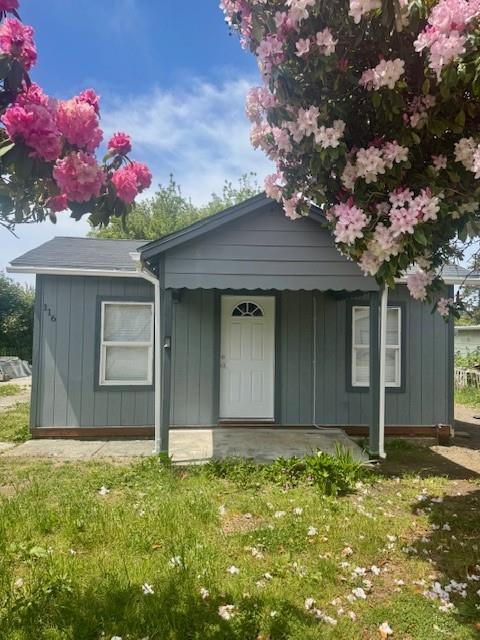 Detail Gallery Image 1 of 29 For 116 Olive St, Crescent City,  CA 95531 - 2 Beds | 1 Baths