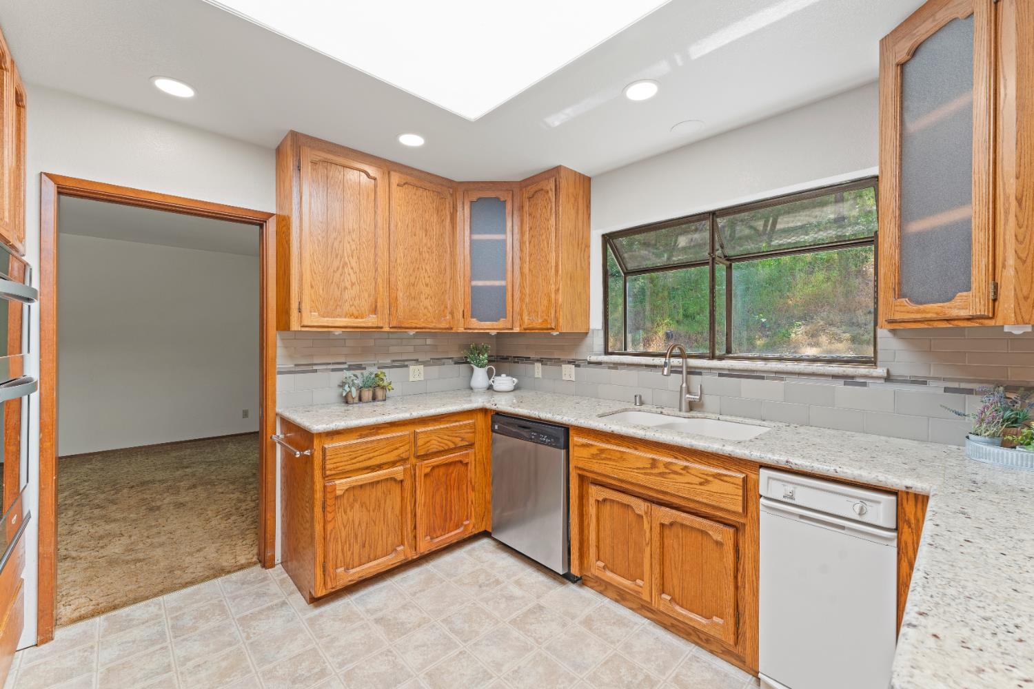 Detail Gallery Image 33 of 71 For 11107 Pekolee Dr, Grass Valley,  CA 95949 - 4 Beds | 3 Baths