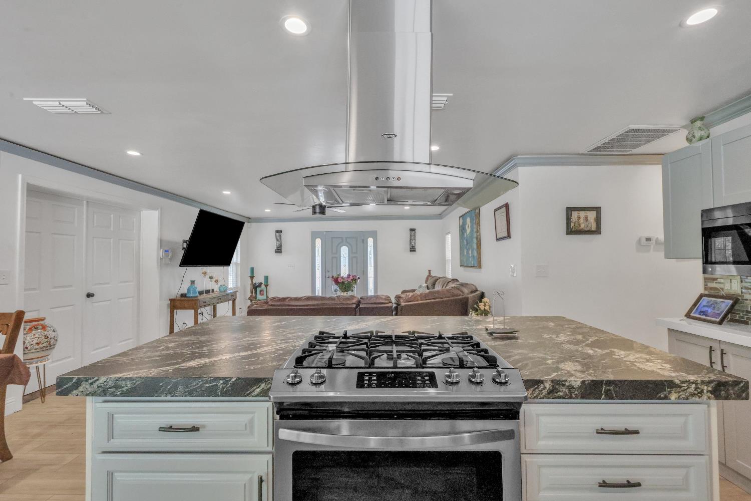Detail Gallery Image 30 of 66 For 8033 Sunrise Blvd, Citrus Heights,  CA 95610 - 4 Beds | 3 Baths
