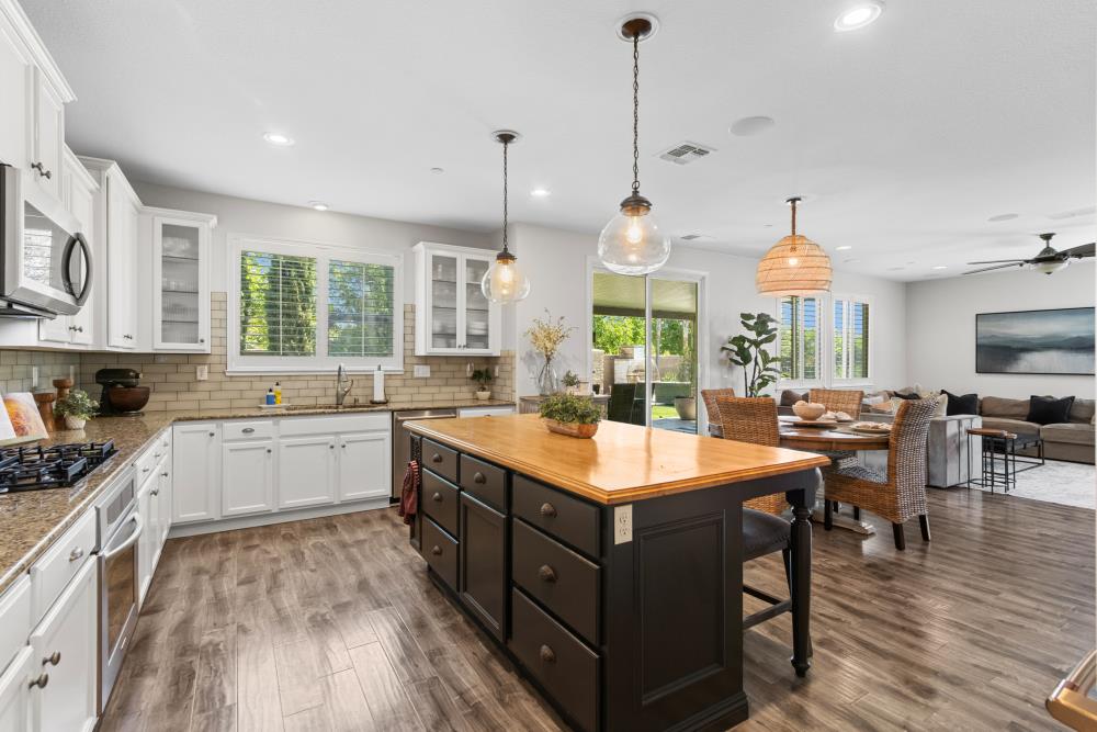 Detail Gallery Image 28 of 67 For 356 Bramble Ct, Roseville,  CA 95747 - 4 Beds | 3 Baths