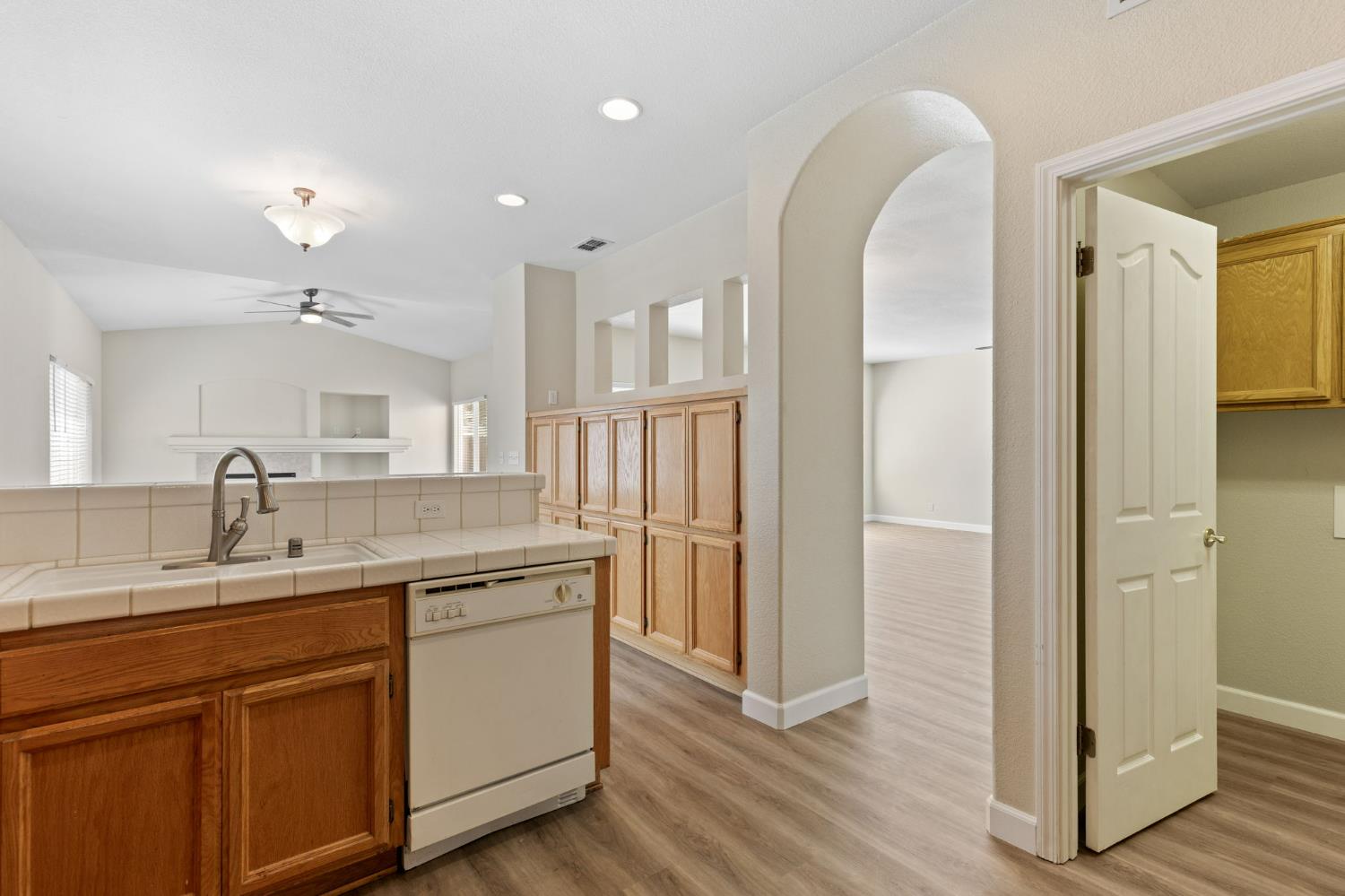 Detail Gallery Image 36 of 63 For 640 Garden Park Dr, Roseville,  CA 95678 - 4 Beds | 3 Baths