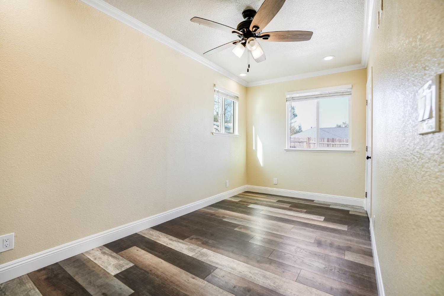 Detail Gallery Image 17 of 21 For 122 Catalpa Ln, Grass Valley,  CA 95945 - 3 Beds | 2 Baths