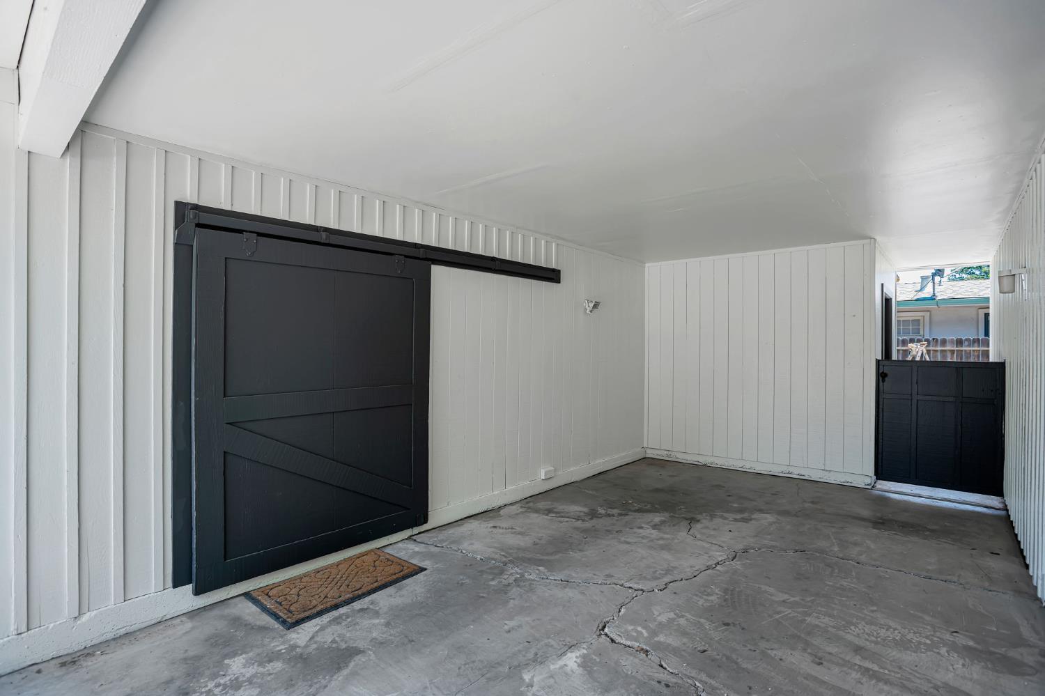 Detail Gallery Image 27 of 28 For 916 B St, Davis,  CA 95616 - 3 Beds | 3 Baths