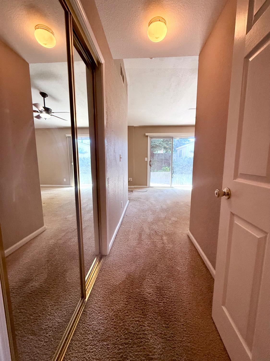 Detail Gallery Image 28 of 46 For 5271 Barbados Cir, Stockton,  CA 95210 - 4 Beds | 2 Baths