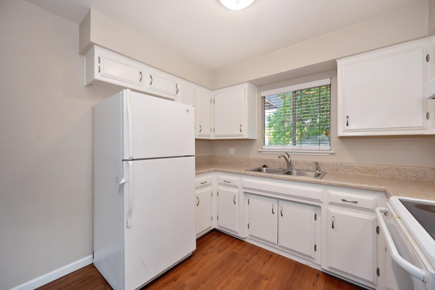 Detail Gallery Image 17 of 66 For 1424 Topaz Way, Sacramento,  CA 95864 - – Beds | – Baths