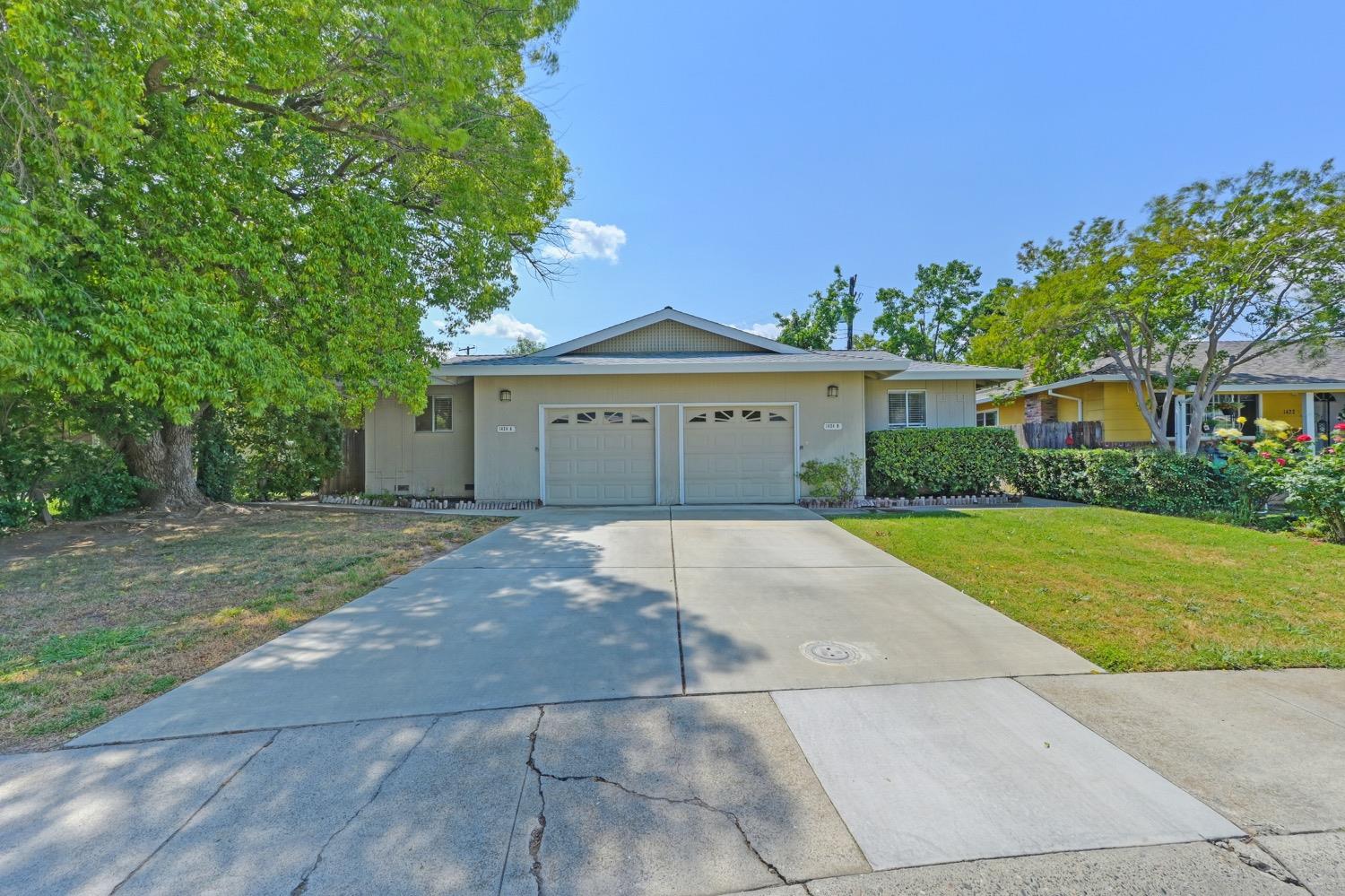 Detail Gallery Image 2 of 66 For 1424 Topaz Way, Sacramento,  CA 95864 - – Beds | – Baths