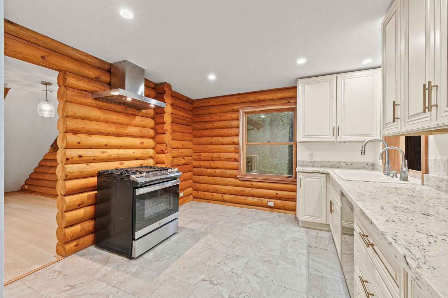 Detail Gallery Image 20 of 59 For 13792 Rockway Pl, Nevada City,  CA 95959 - 3 Beds | 3/1 Baths