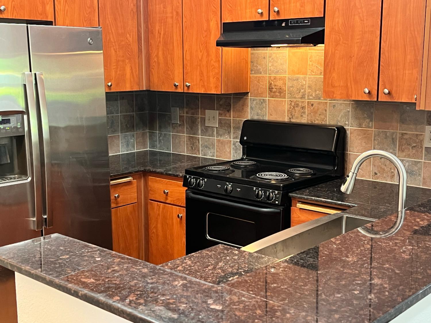 Detail Gallery Image 2 of 39 For 8434 Walerga Rd #1211,  Antelope,  CA 95843 - 2 Beds | 2 Baths