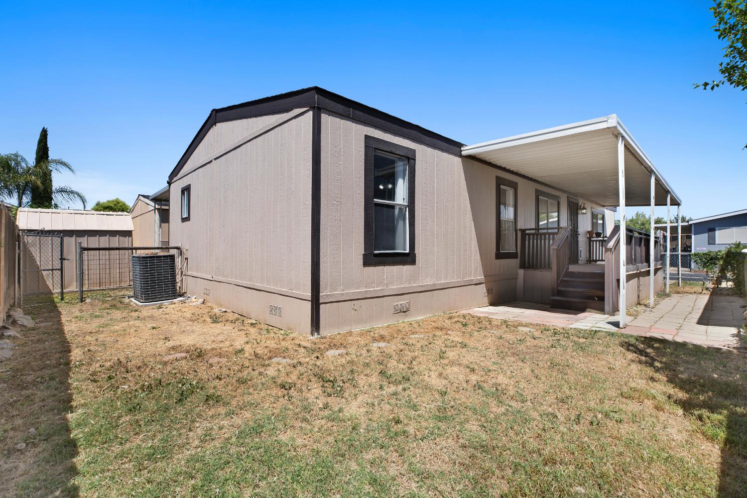 Detail Gallery Image 22 of 30 For 1517 Panthers Lane, Modesto,  CA 95355 - 3 Beds | 2 Baths