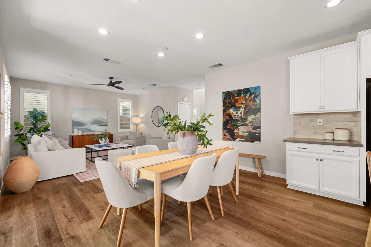 Detail Gallery Image 27 of 78 For 3565 Forney Way, Sacramento,  CA 95816 - 4 Beds | 2/1 Baths