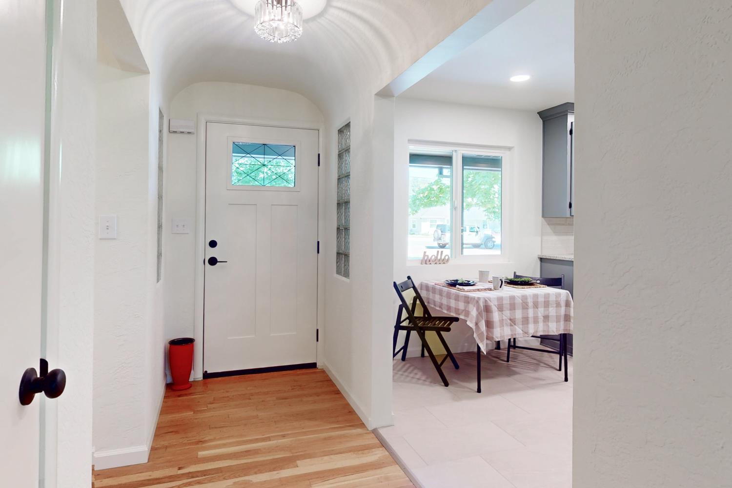 Detail Gallery Image 3 of 56 For 889 Jones Rd, Yuba City,  CA 95991 - 4 Beds | 1/1 Baths