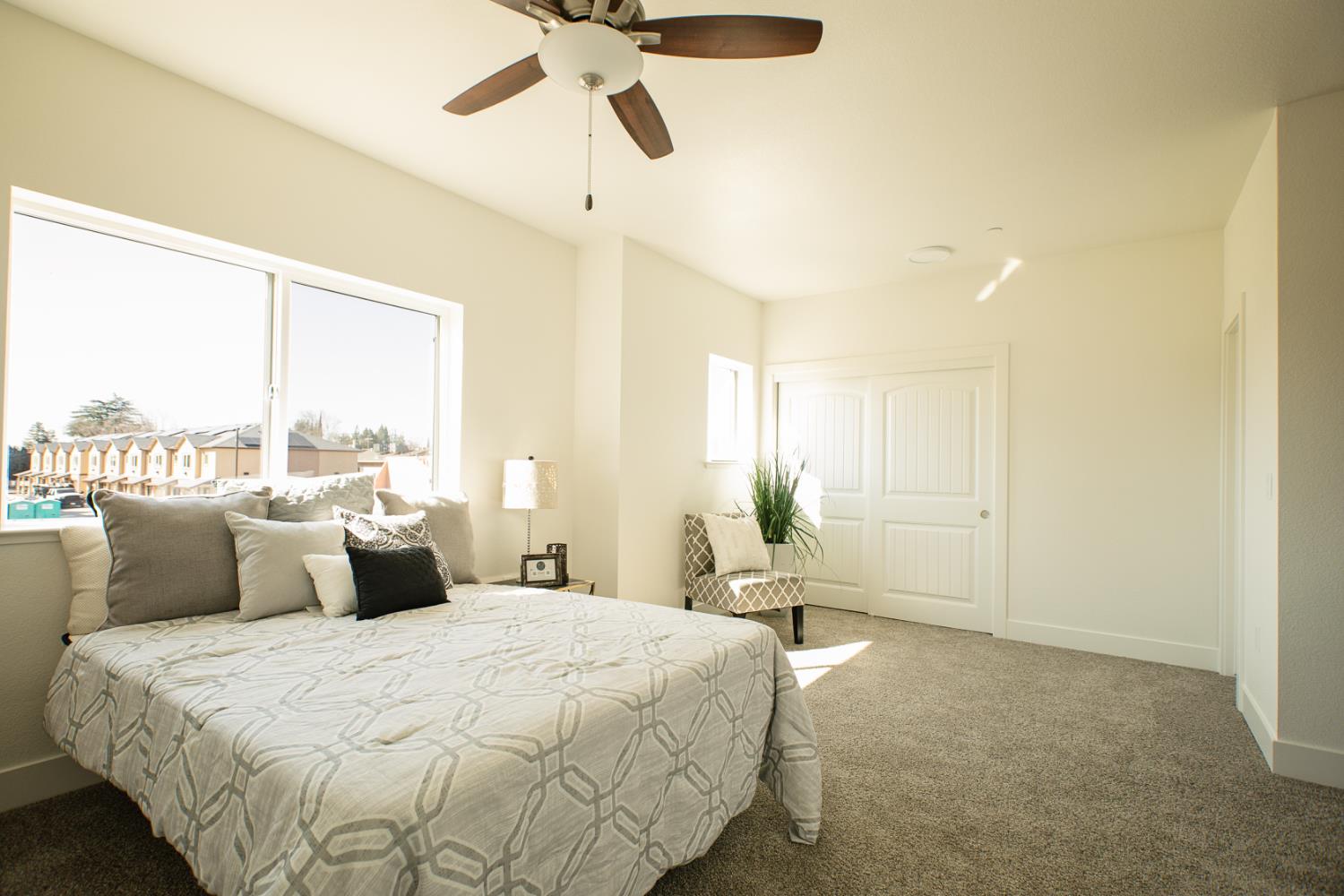 Detail Gallery Image 9 of 20 For 908 N. Olive Ave #900,  Turlock,  CA 95380 - 3 Beds | 2/1 Baths