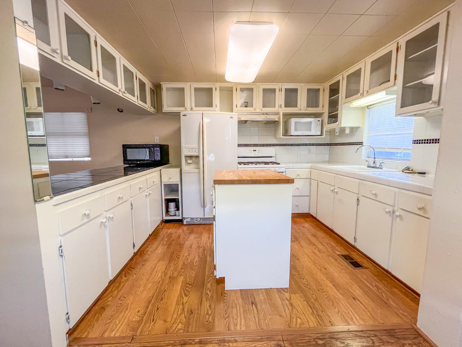 Detail Gallery Image 5 of 16 For 270 Heritage Glen, Rancho Cordova,  CA 95670 - 2 Beds | 1 Baths