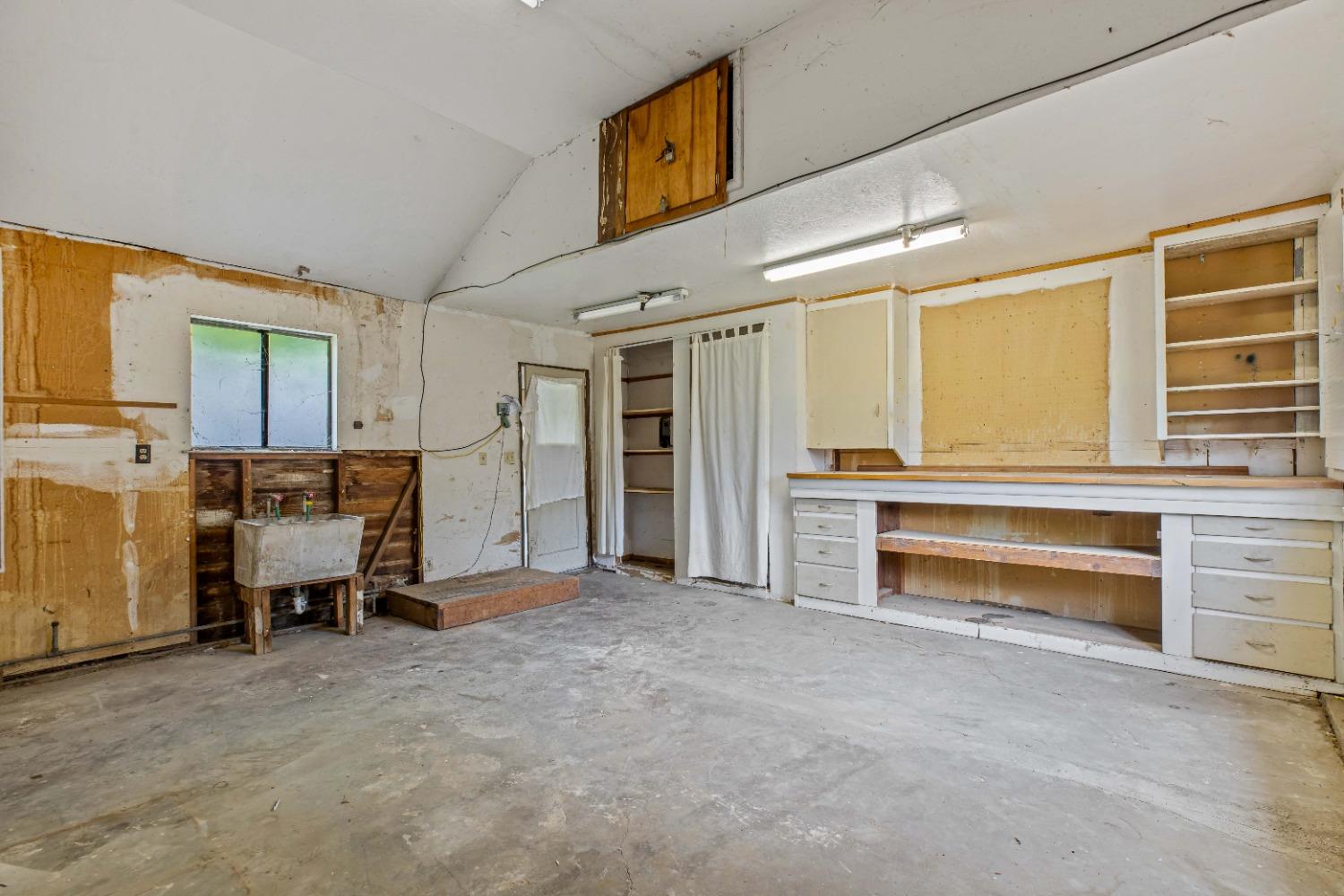 Detail Gallery Image 33 of 47 For 221 N Grant Ave, Manteca,  CA 95336 - 3 Beds | 2/1 Baths