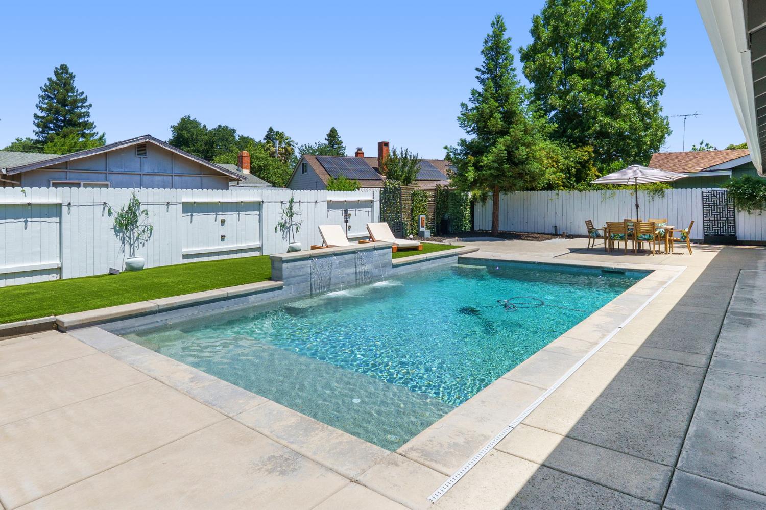 Detail Gallery Image 27 of 31 For 4345 El Macero Dr, Davis,  CA 95618 - 3 Beds | 2 Baths