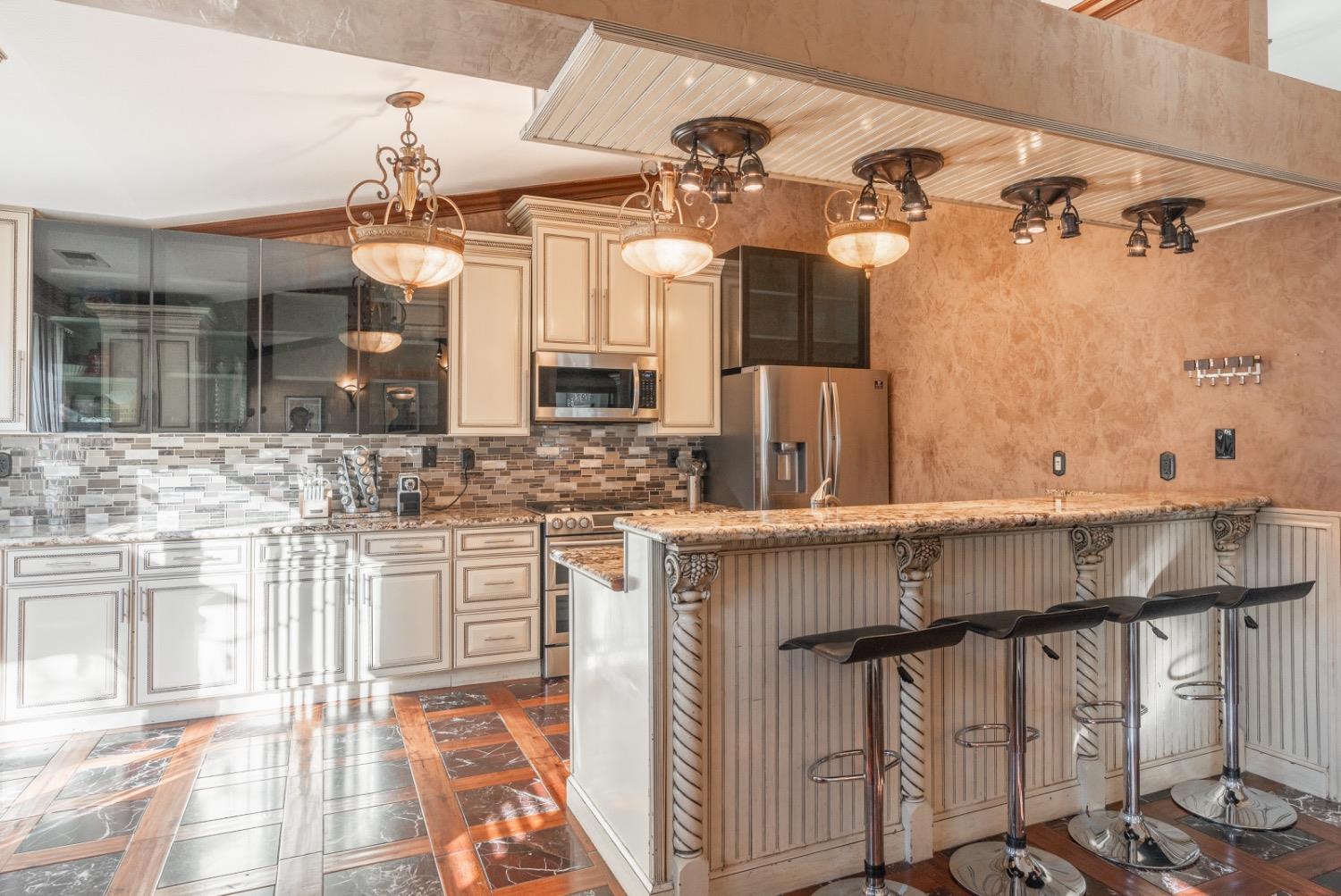 Detail Gallery Image 9 of 24 For 7665 Copper Cove Pl, Antelope,  CA 95843 - 3 Beds | 2 Baths
