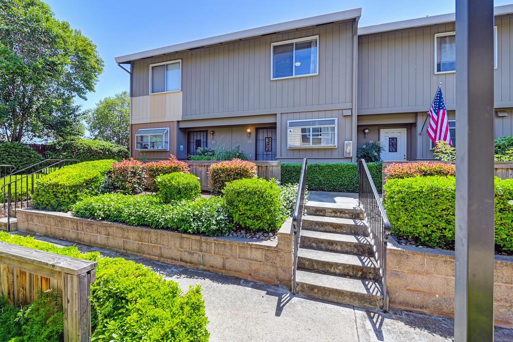 Detail Gallery Image 1 of 27 For 4321 Palm Ave #98,  Sacramento,  CA 95842 - 2 Beds | 1/1 Baths