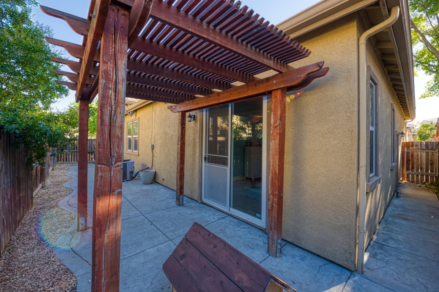 Detail Gallery Image 5 of 30 For 9337 Vintner Cir, Patterson,  CA 95363 - 3 Beds | 2 Baths