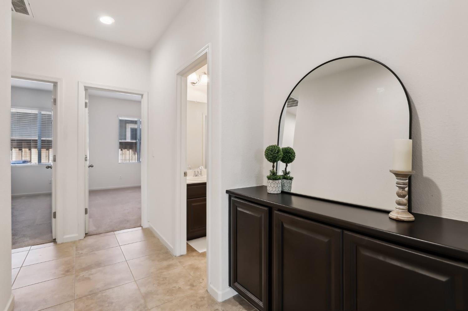 Detail Gallery Image 16 of 46 For 2032 Hunt St, Woodland,  CA 95776 - 4 Beds | 3 Baths